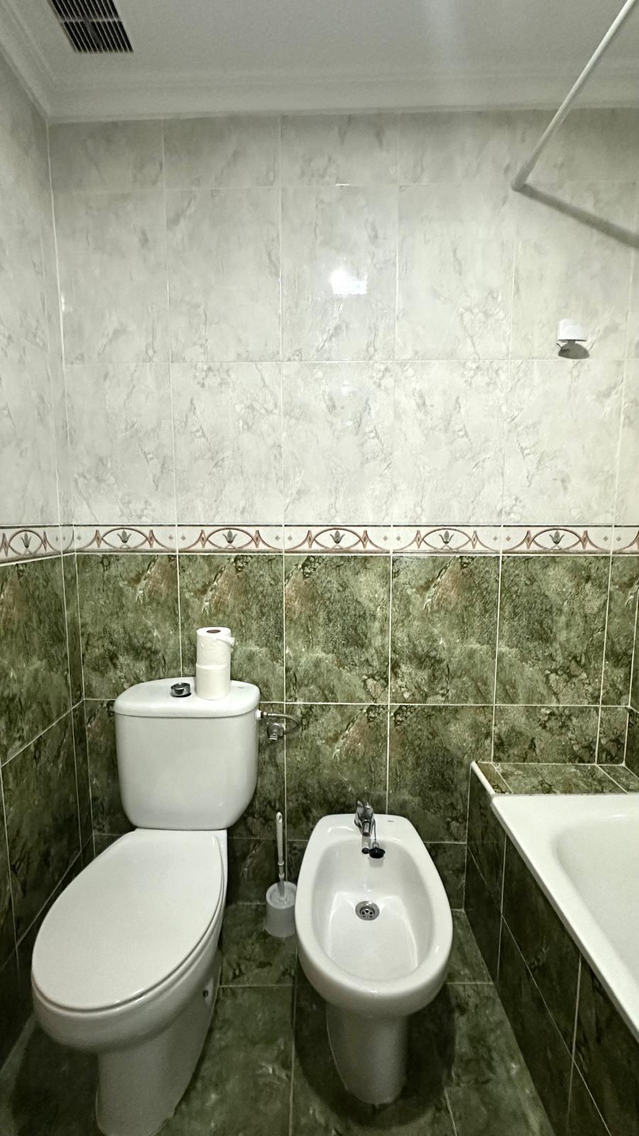 Resale - 3 Bedroom 2 Bathroom Apartment in Torrevieja - Torrevieja  - Alicante