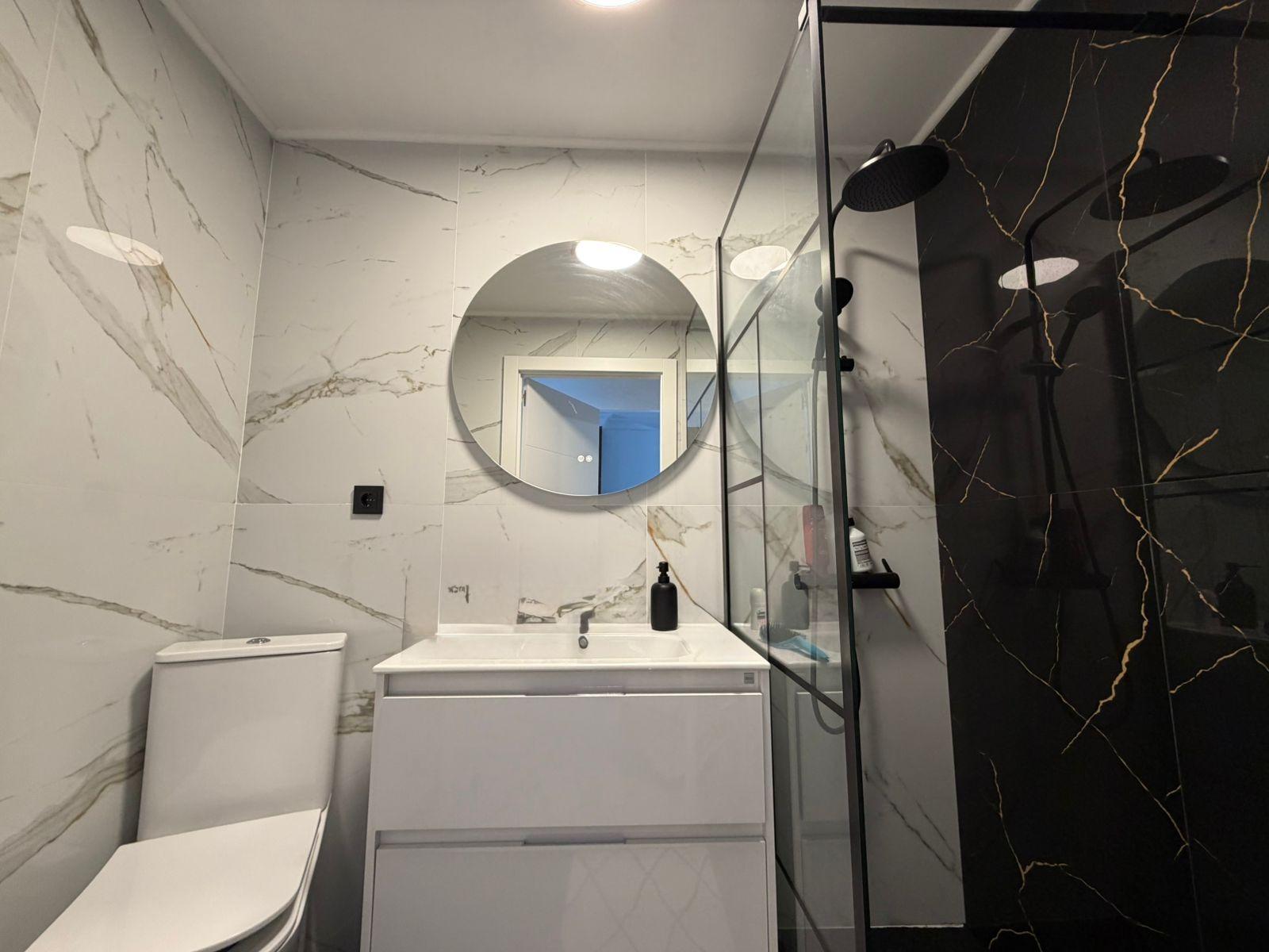 Resale - 2 Bedroom 1 Bathroom Apartment in Torrevieja - Torrevieja  - Alicante