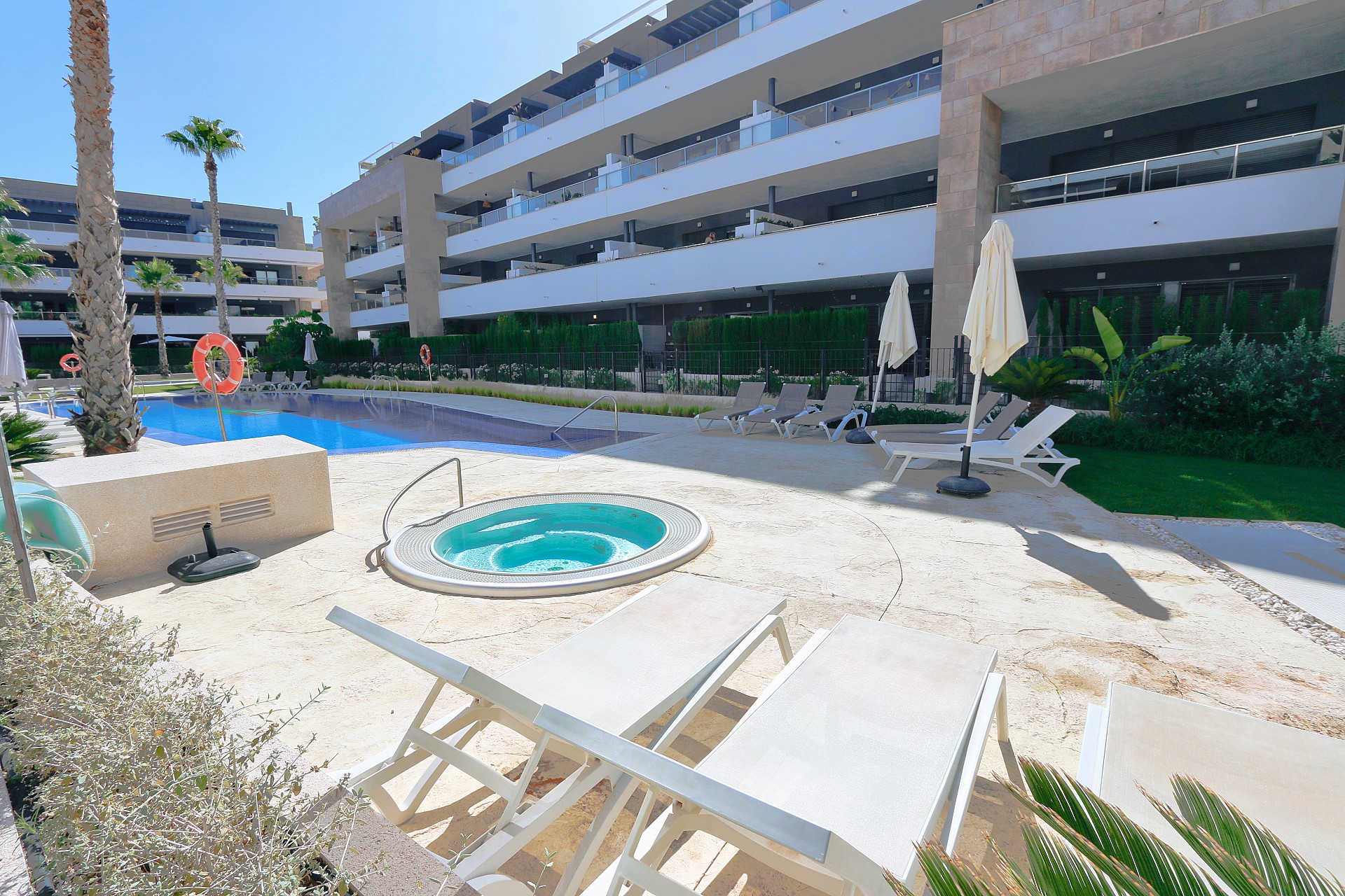 Resale - 2 Bedroom 2 Bathroom Apartment in Playa Flamenca - Costa Blanca  - Alicante