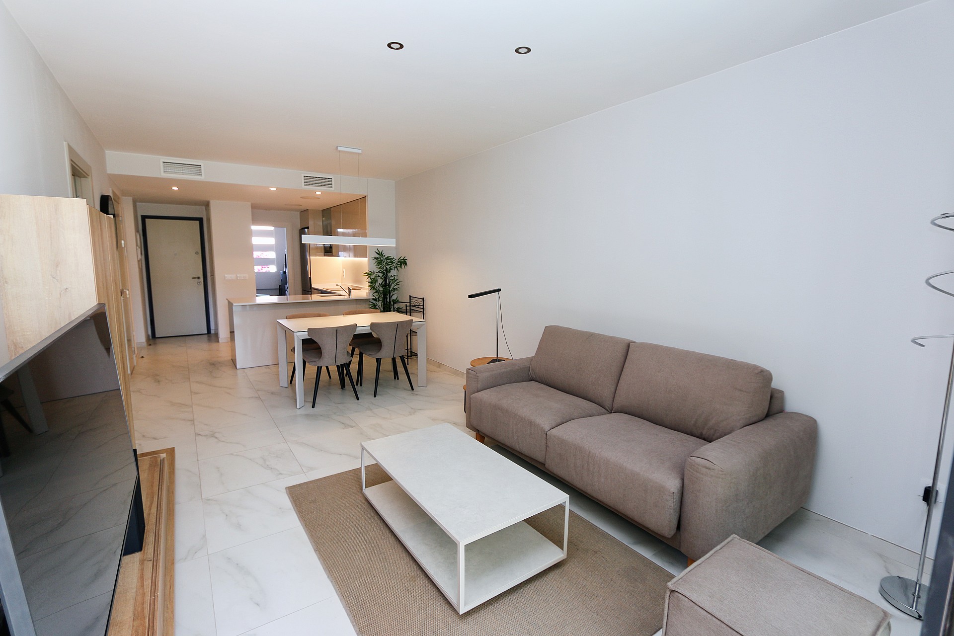 Resale - 2 Bedroom 2 Bathroom Apartment in Playa Flamenca - Costa Blanca  - Alicante