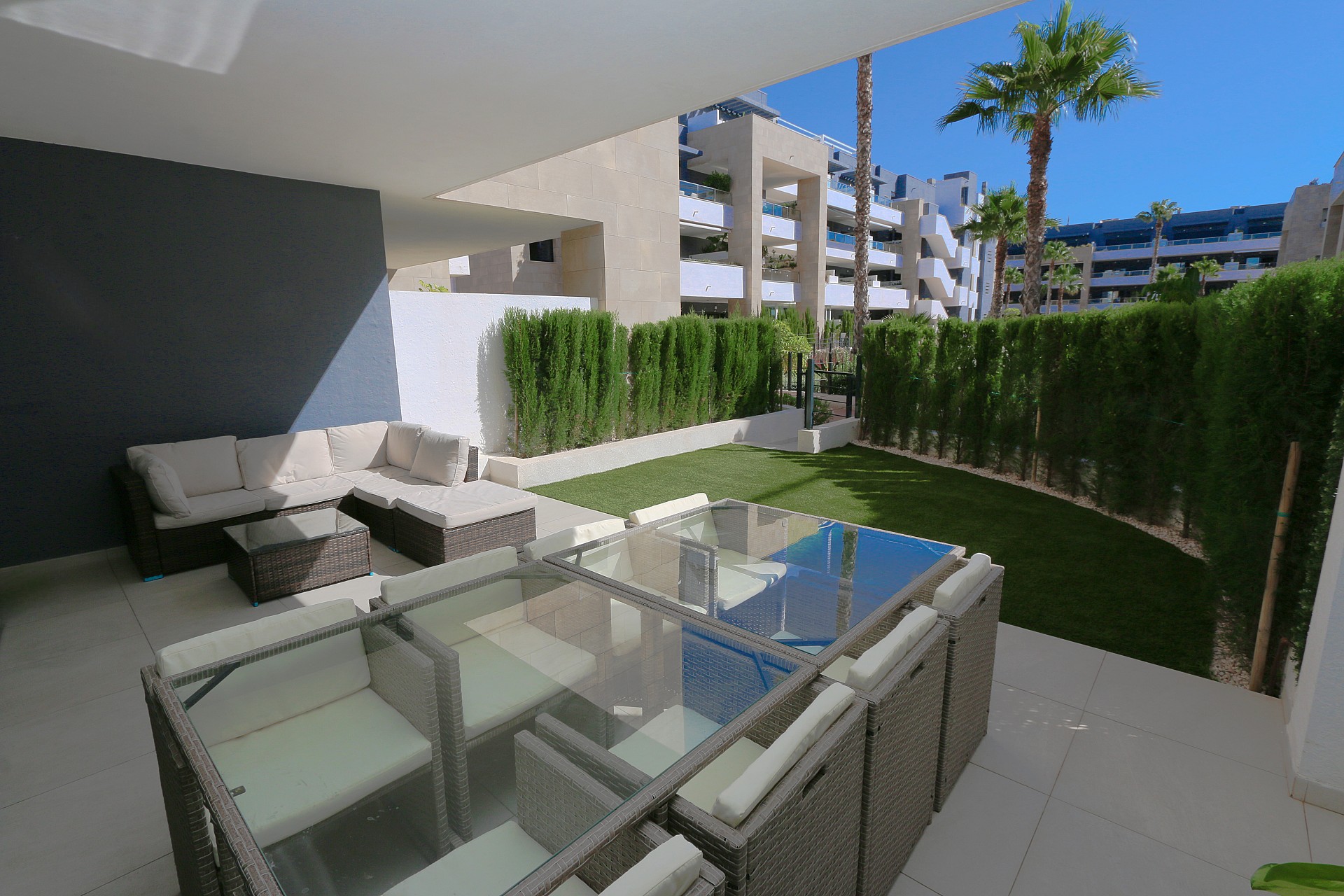 Resale - 2 Bedroom 2 Bathroom Apartment in Playa Flamenca - Costa Blanca  - Alicante