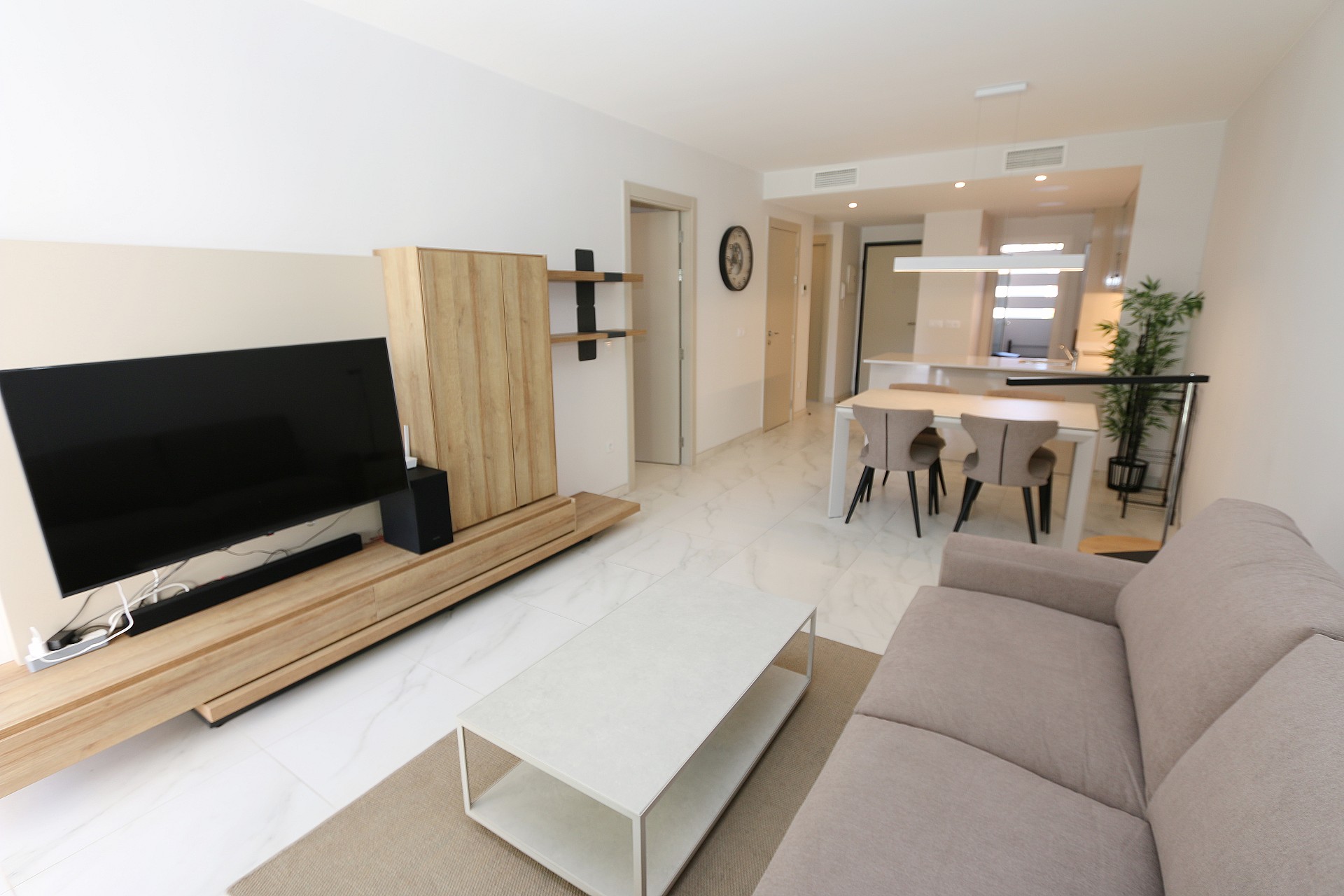 Resale - 2 Bedroom 2 Bathroom Apartment in Playa Flamenca - Costa Blanca  - Alicante