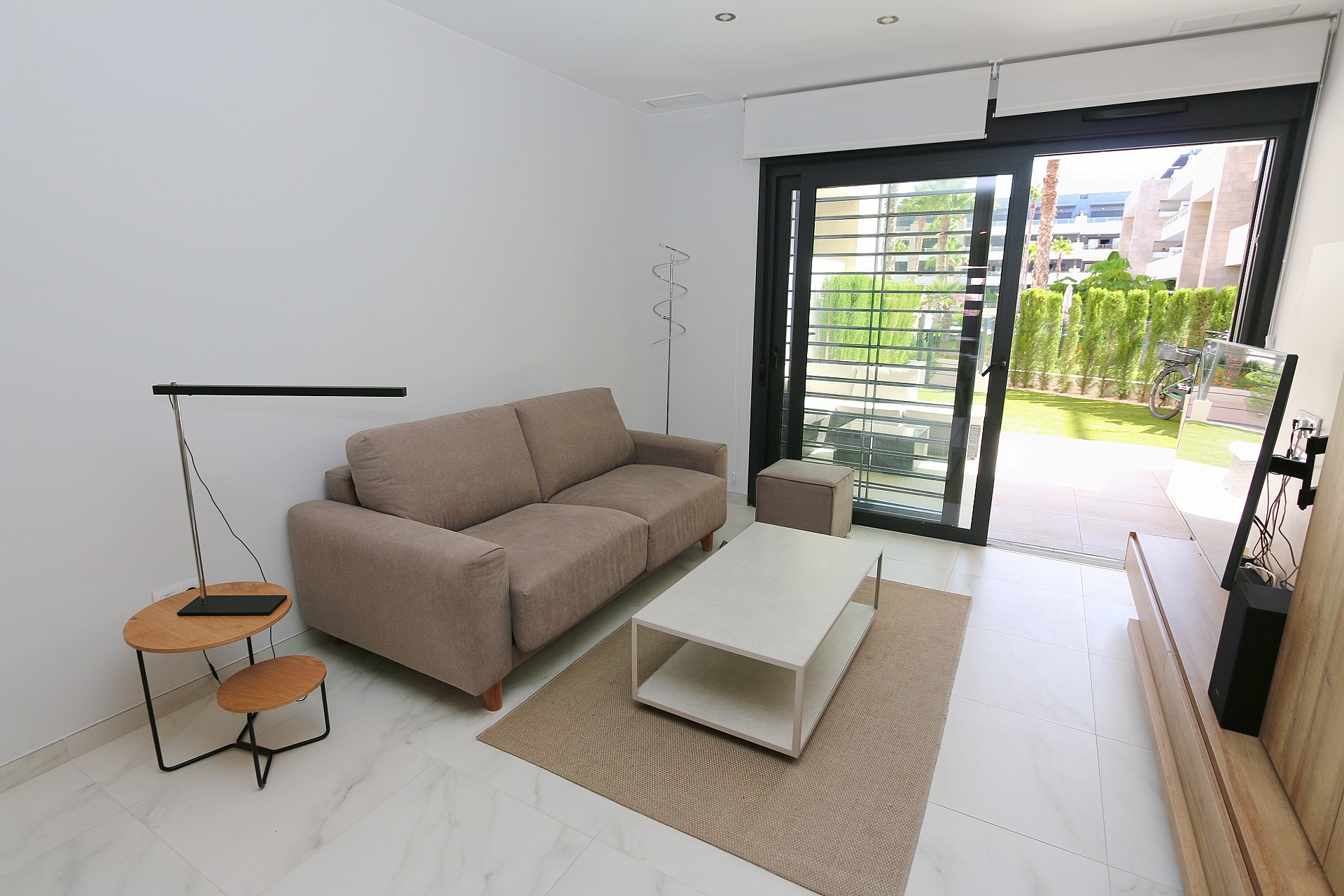 Resale - 2 Bedroom 2 Bathroom Apartment in Playa Flamenca - Costa Blanca  - Alicante