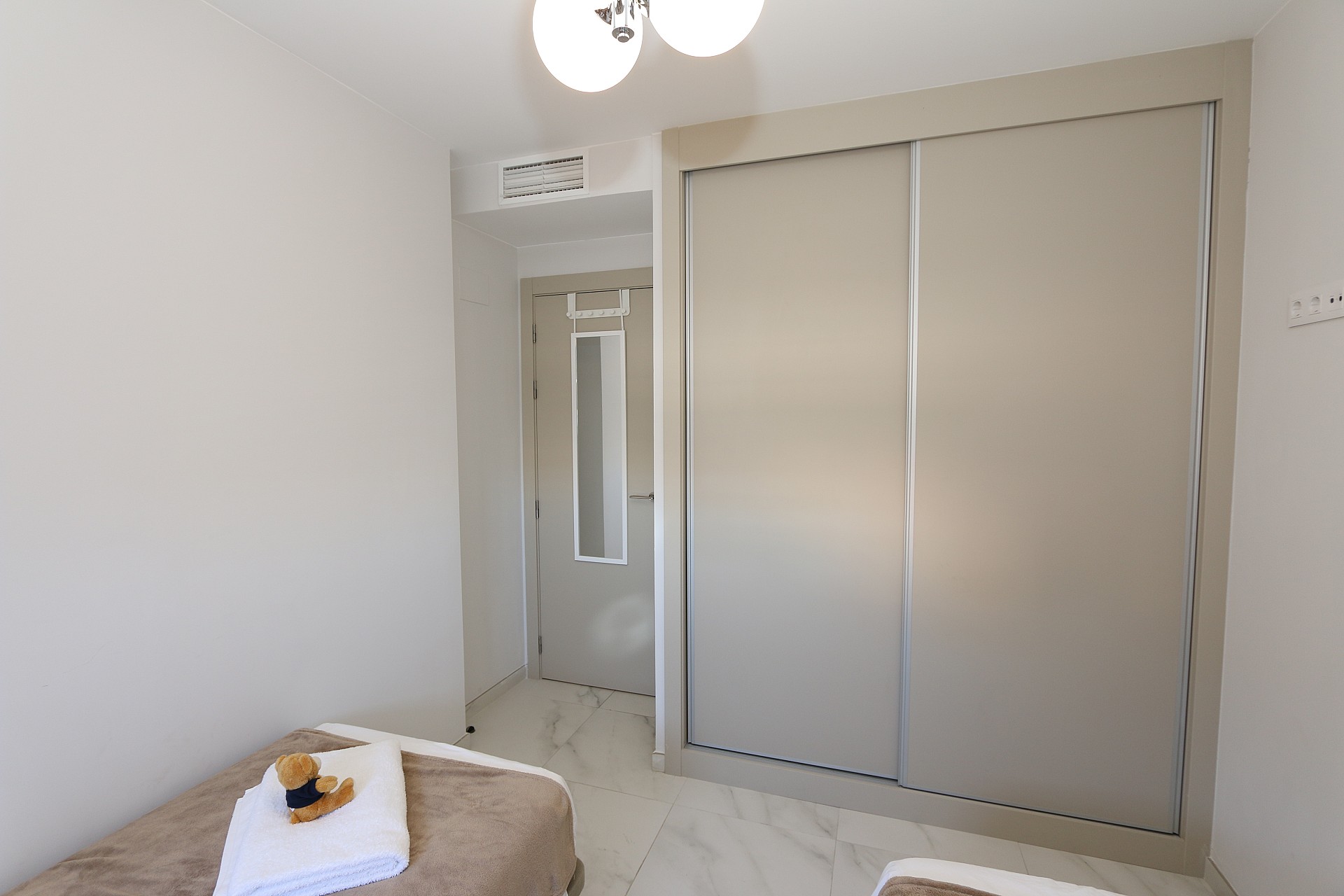 Resale - 2 Bedroom 2 Bathroom Apartment in Playa Flamenca - Costa Blanca  - Alicante