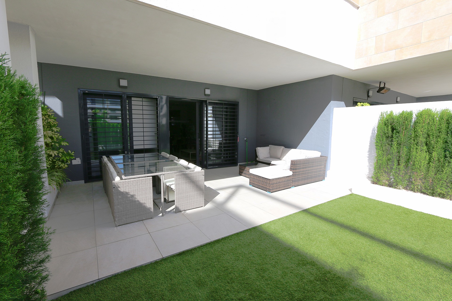 Resale - 2 Bedroom 2 Bathroom Apartment in Playa Flamenca - Costa Blanca  - Alicante