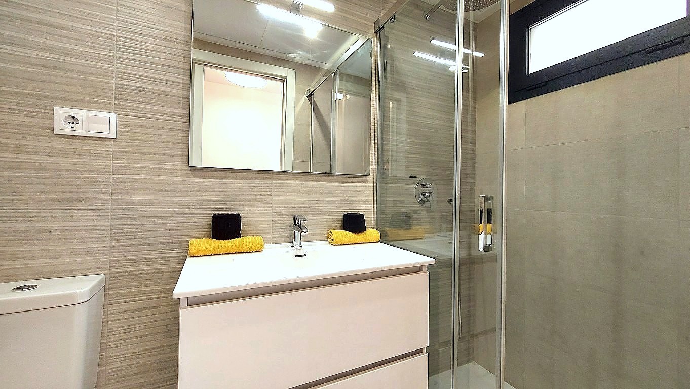 Resale - 2 Bedroom 2 Bathroom Apartment in Orihuela Costa - Costa Blanca  - Alicante