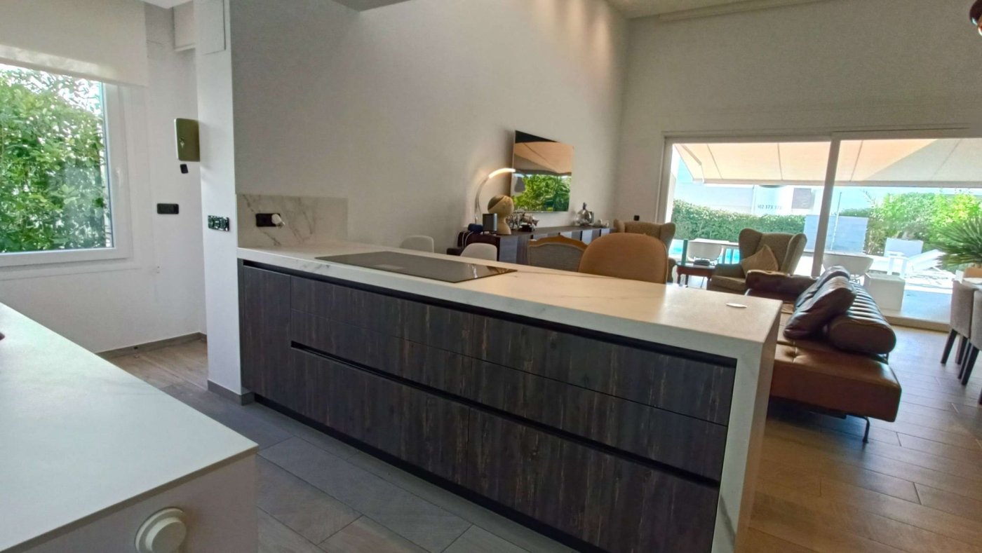 Resale - 2 Bedroom 2 Bathroom Villa in Algorfa - Inland  - Alicante