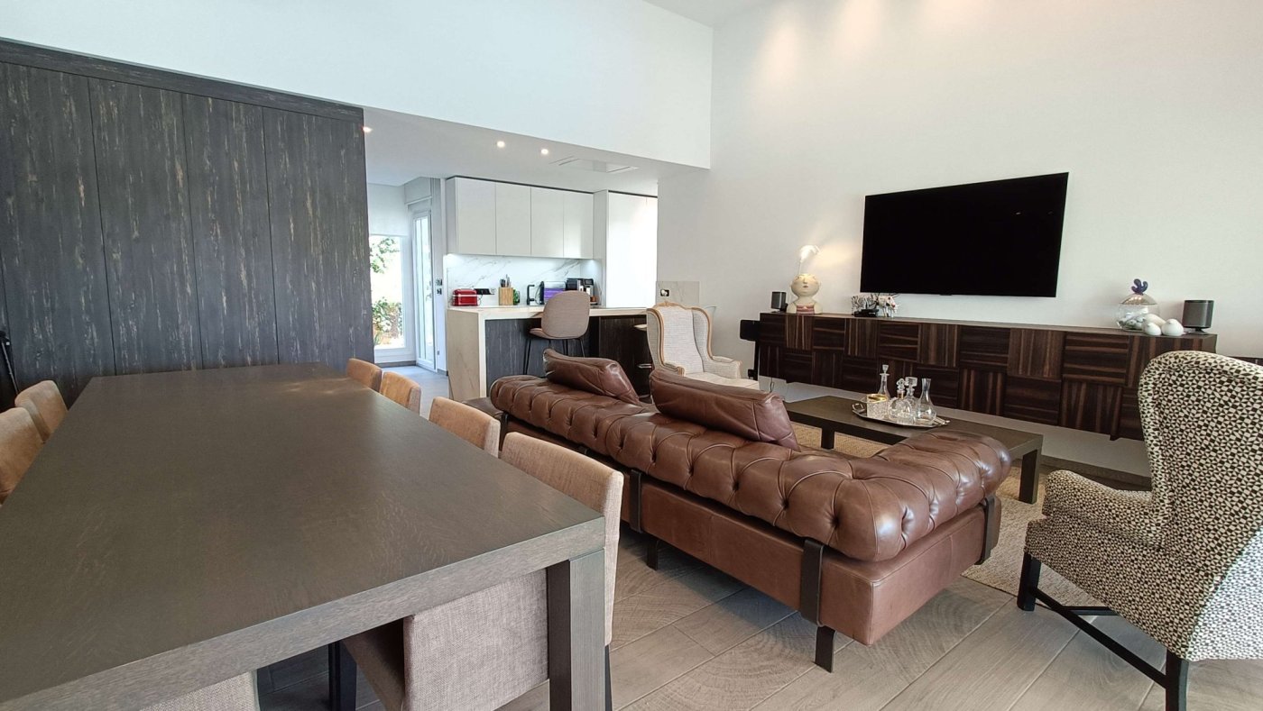 Resale - 2 Bedroom 2 Bathroom Villa in Algorfa - Inland  - Alicante