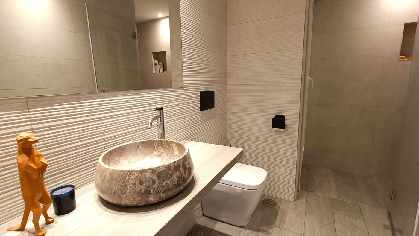 Resale - 2 Bedroom 2 Bathroom Villa in Algorfa - Inland  - Alicante