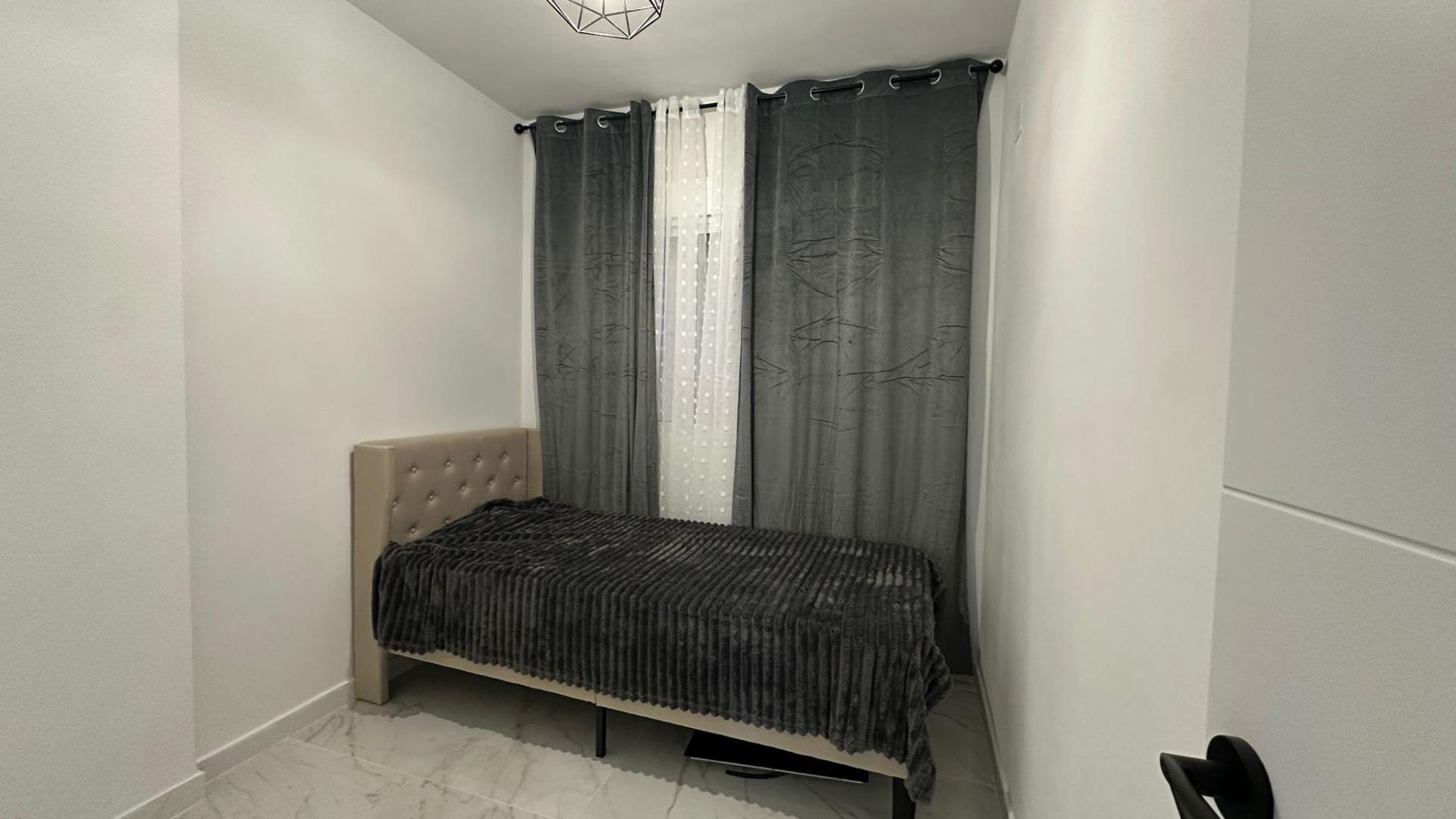 Resale - 2 Bedroom 1 Bathroom Apartment in Torrevieja - Torrevieja  - Alicante