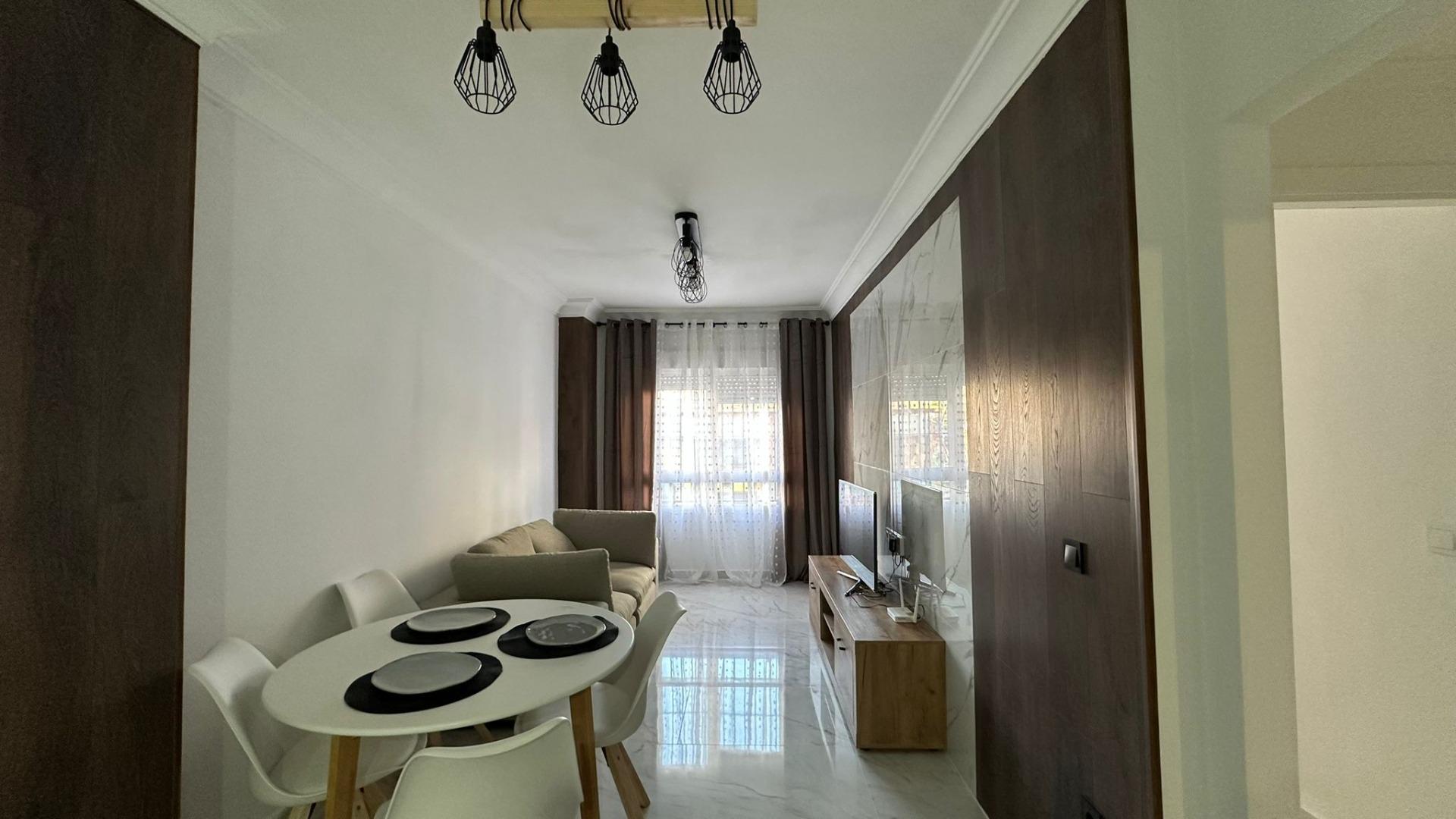 Resale - 2 Bedroom 1 Bathroom Apartment in Torrevieja - Torrevieja  - Alicante