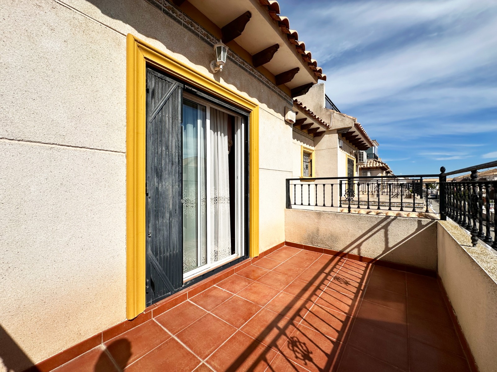 Resale - 2 Bedroom 2 Bathroom Town House in Orihuela Costa - Costa Blanca  - Alicante