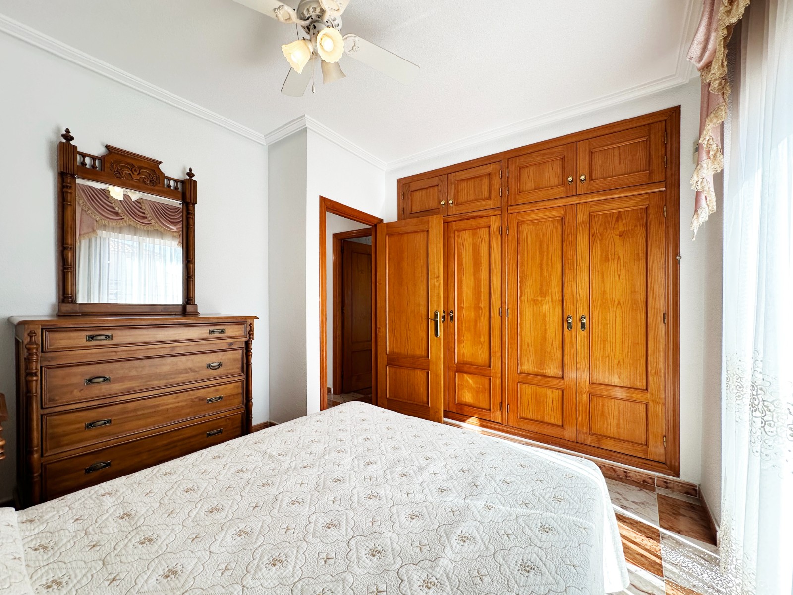 Resale - 2 Bedroom 2 Bathroom Town House in Orihuela Costa - Costa Blanca  - Alicante