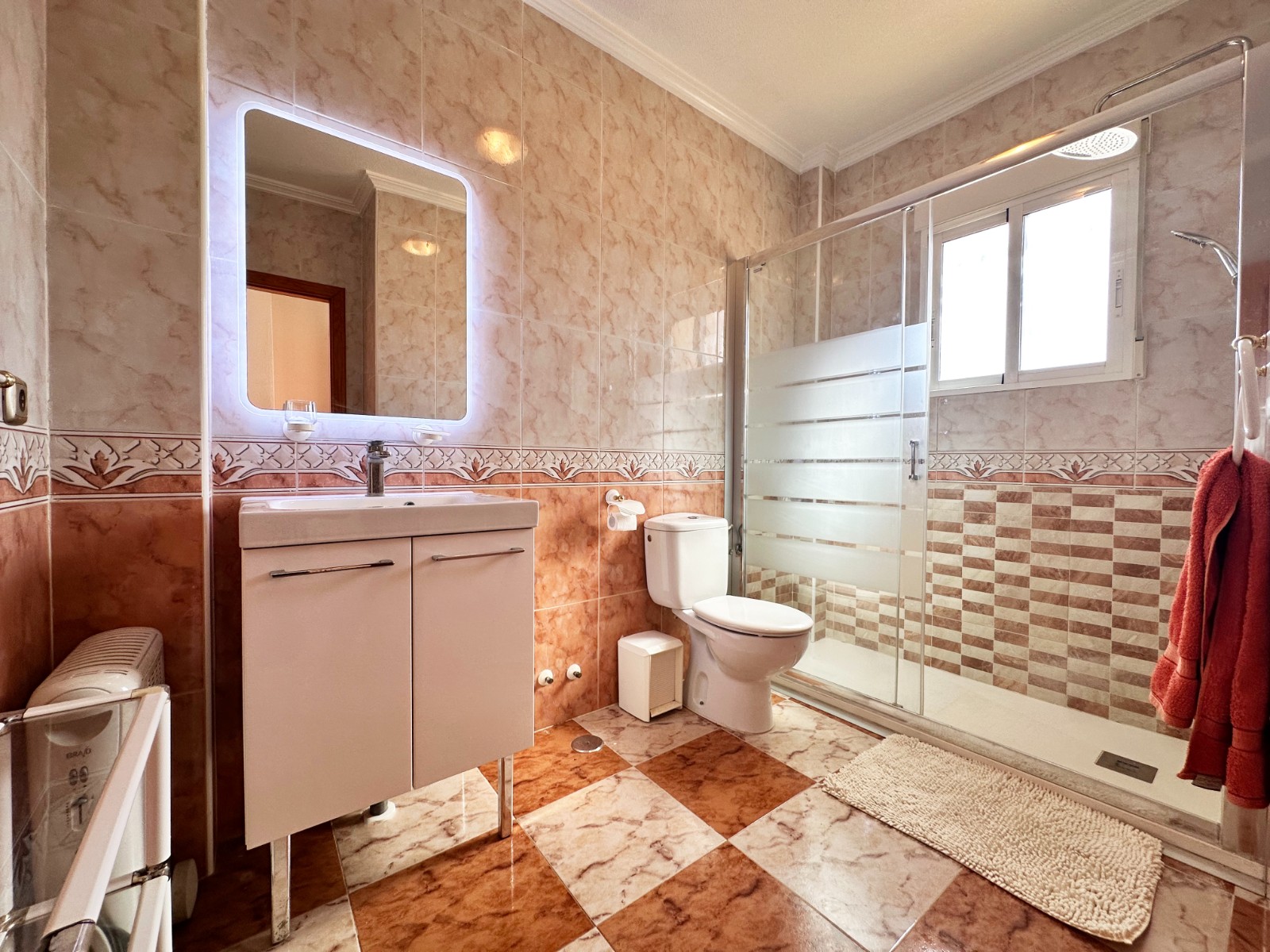 Resale - 2 Bedroom 2 Bathroom Town House in Orihuela Costa - Costa Blanca  - Alicante