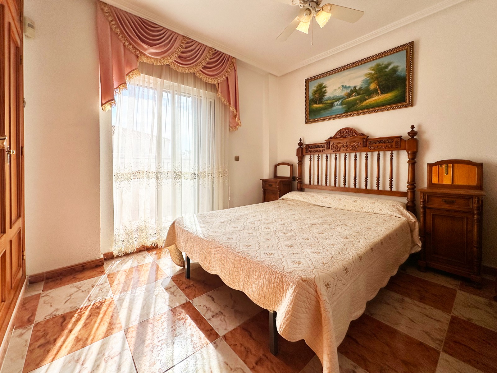 Resale - 2 Bedroom 2 Bathroom Town House in Orihuela Costa - Costa Blanca  - Alicante