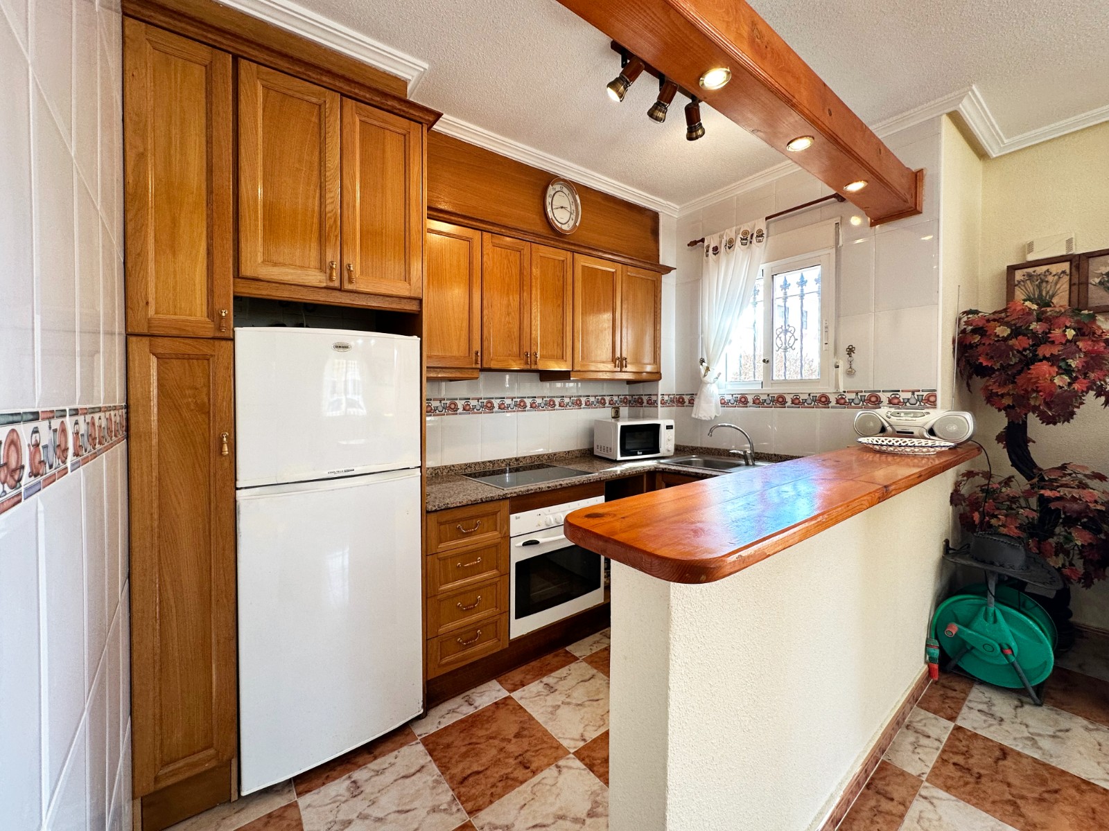 Resale - 2 Bedroom 2 Bathroom Town House in Orihuela Costa - Costa Blanca  - Alicante