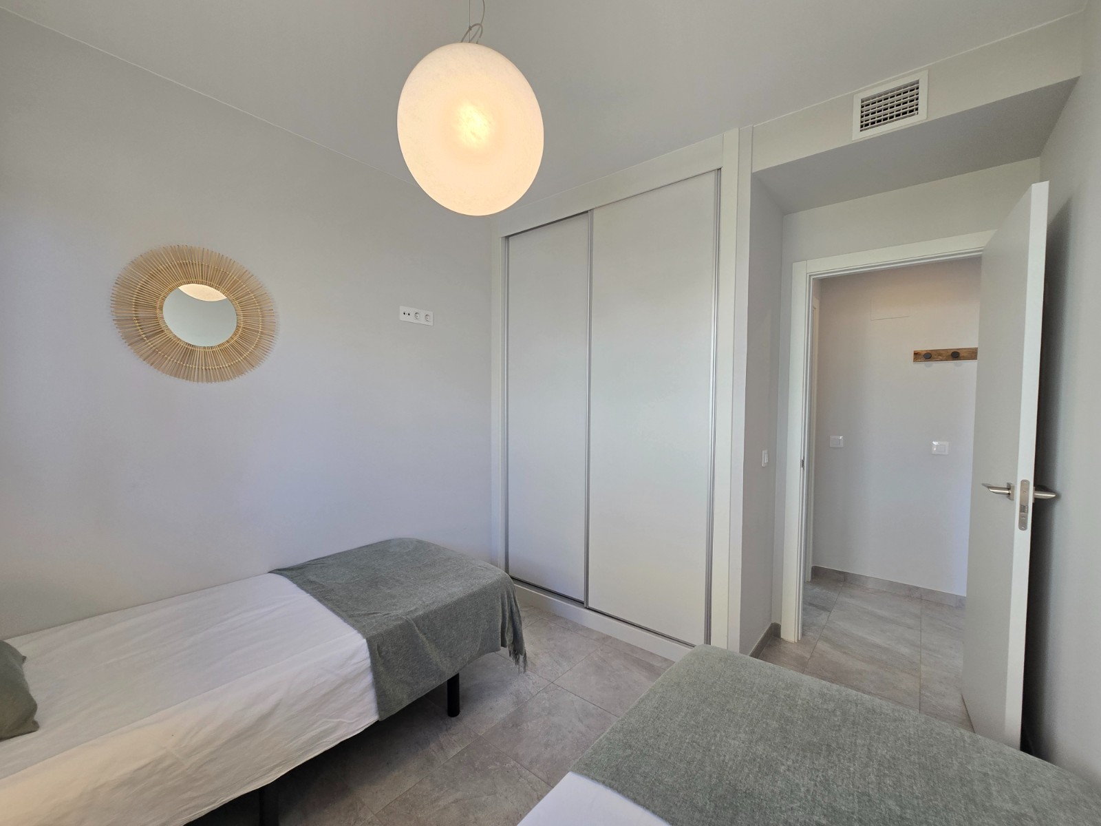 Resale - 2 Bedroom 2 Bathroom Apartment in Orihuela Costa - Costa Blanca  - Alicante