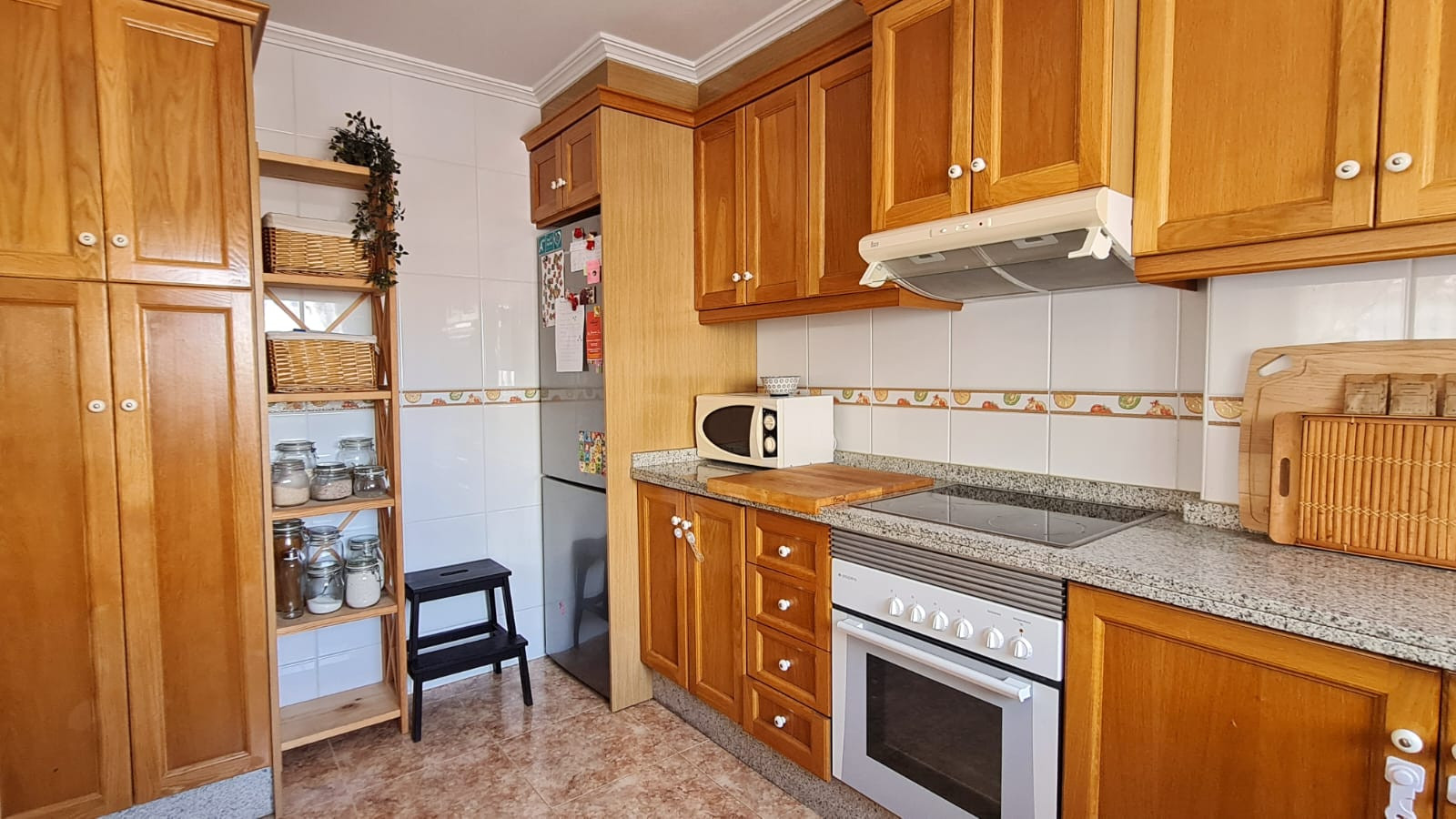 Resale - 3 Bedroom 2 Bathroom Villa in Villamartin - Costa Blanca  - Alicante