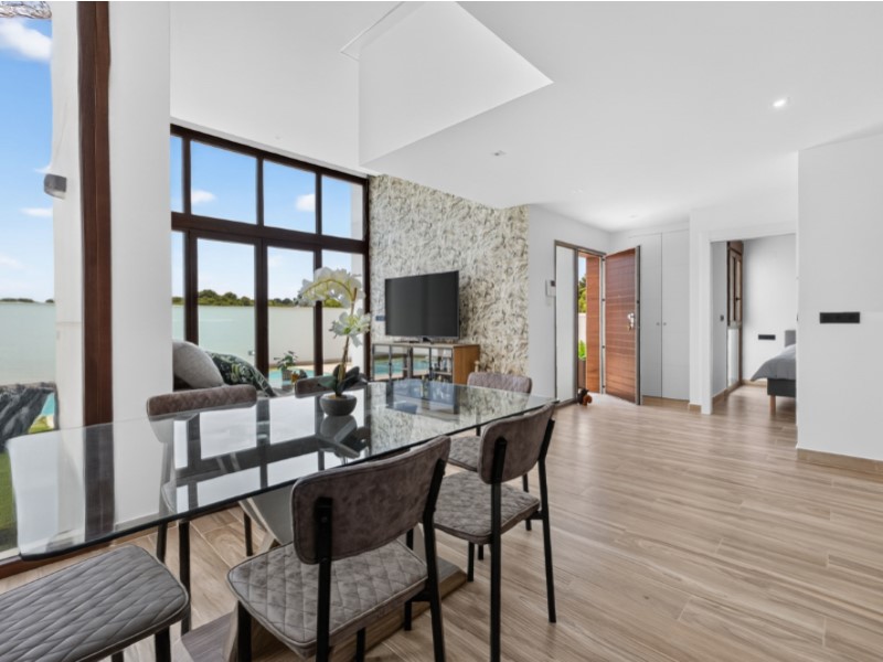 Resale - 3 Bedroom 3 Bathroom Villa in Torrevieja - Costa Blanca  - Alicante