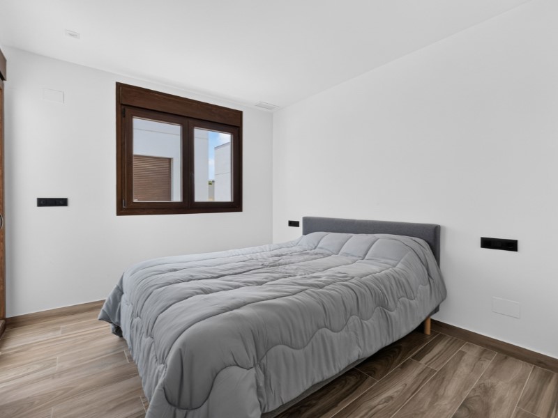 Resale - 3 Bedroom 3 Bathroom Villa in Torrevieja - Costa Blanca  - Alicante