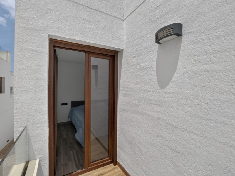 Resale - 3 Bedroom 3 Bathroom Villa in Torrevieja - Costa Blanca  - Alicante
