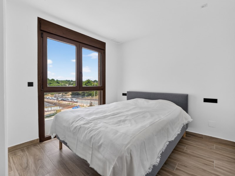 Resale - 3 Bedroom 3 Bathroom Villa in Torrevieja - Costa Blanca  - Alicante
