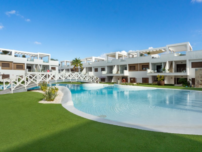 Resale - 3 Bedroom 3 Bathroom Villa in Torrevieja - Costa Blanca  - Alicante