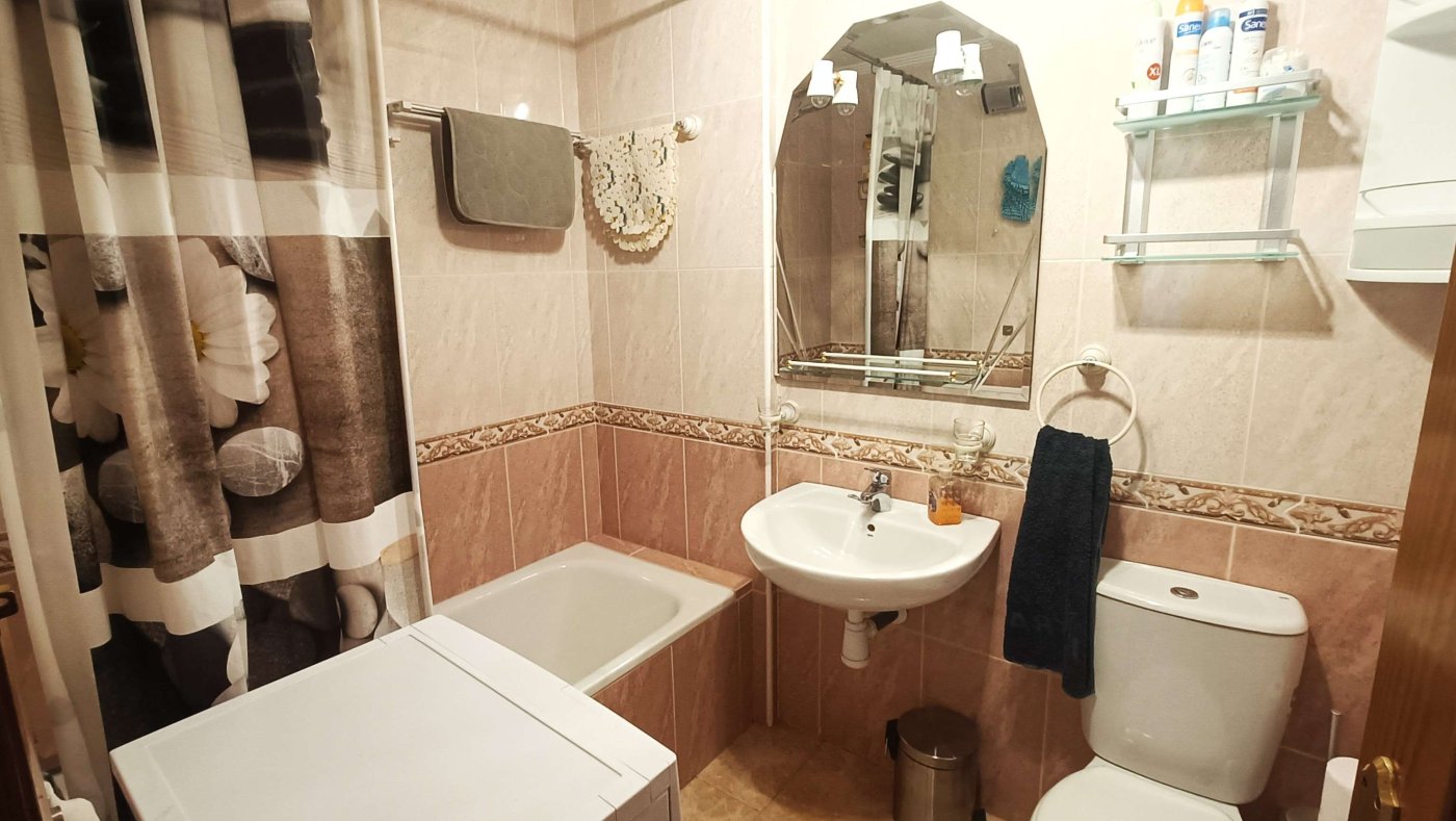 Resale - 2 Bedroom 1 Bathroom Apartment in Villamartin - Costa Blanca  - Alicante
