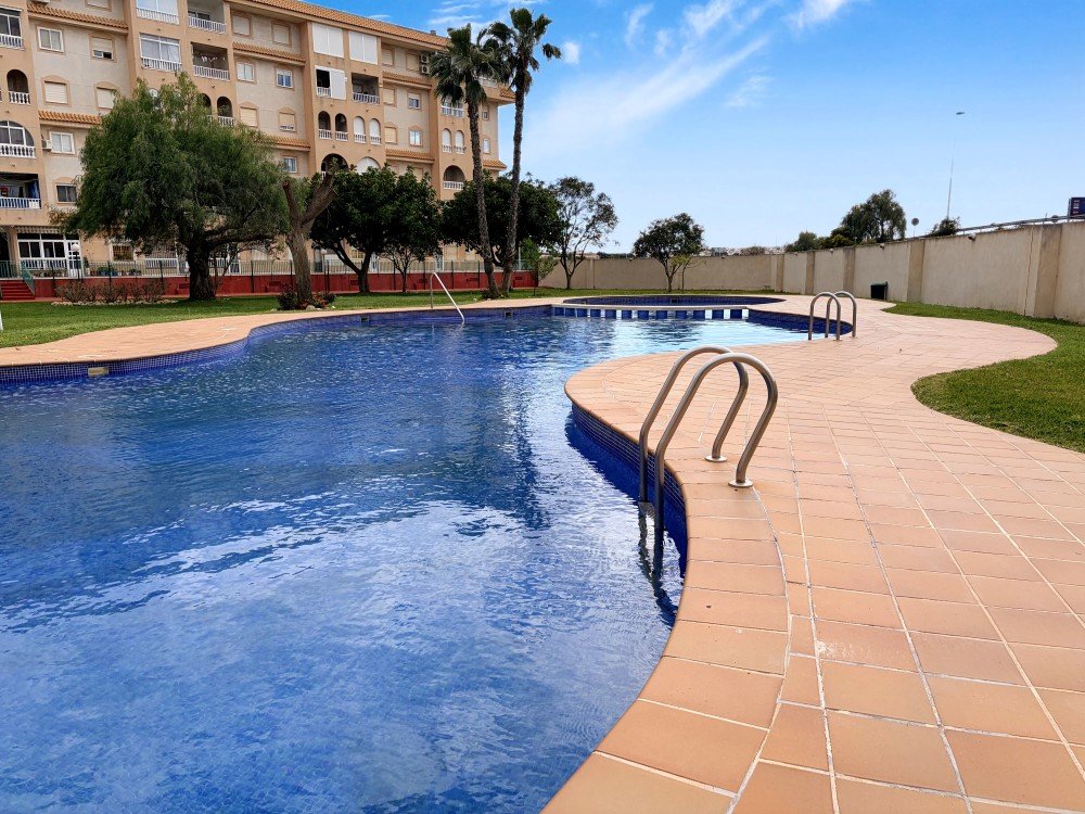 Resale - 2 Bedroom 1 Bathroom Penthouse in Torrevieja - Costa Blanca  - Alicante
