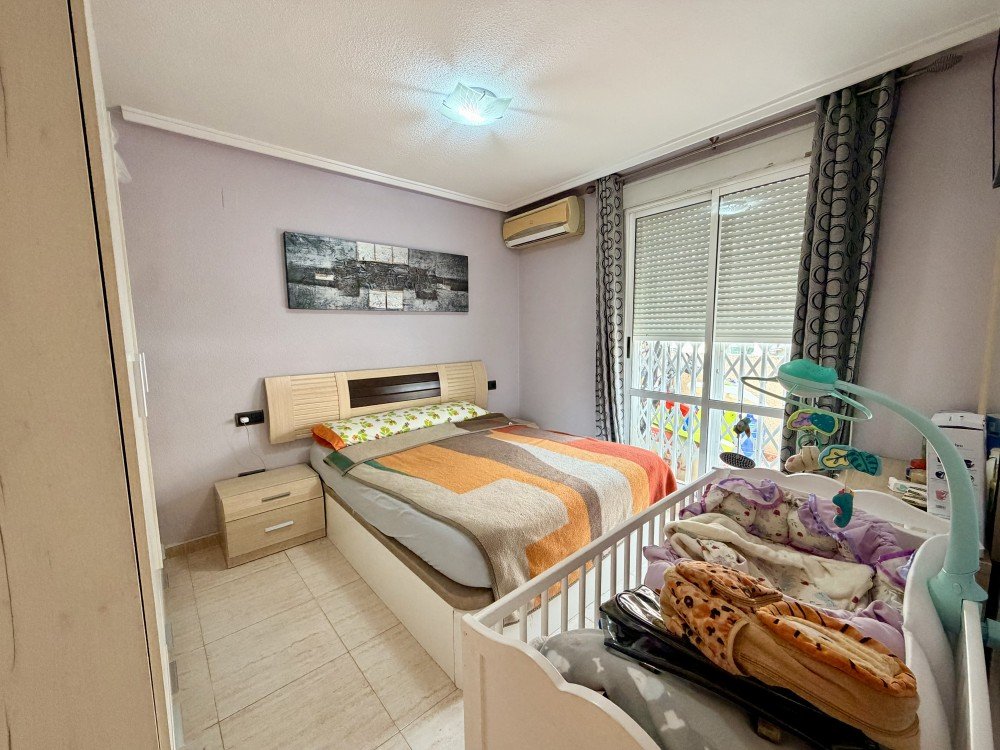 Resale - 2 Bedroom 1 Bathroom Penthouse in Torrevieja - Costa Blanca  - Alicante