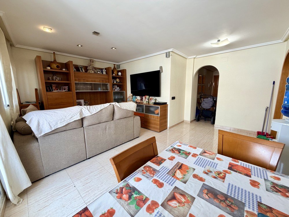 Resale - 2 Bedroom 1 Bathroom Penthouse in Torrevieja - Costa Blanca  - Alicante
