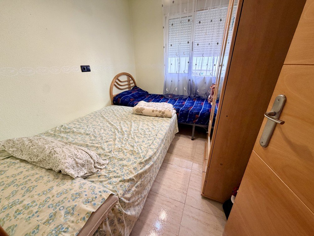 Resale - 2 Bedroom 1 Bathroom Penthouse in Torrevieja - Costa Blanca  - Alicante