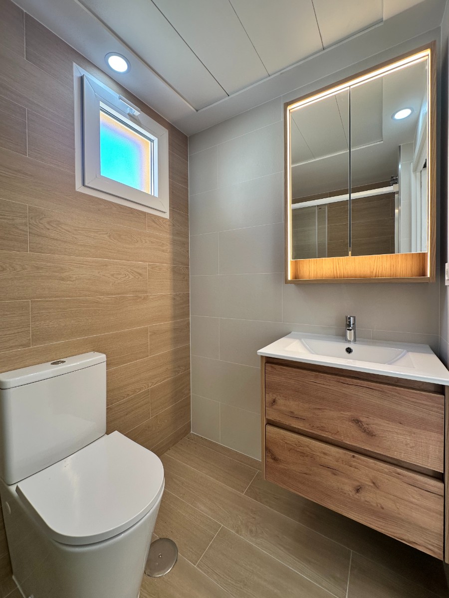 Resale - 2 Bedroom 1 Bathroom Apartment in Orihuela Costa - Costa Blanca  - Alicante