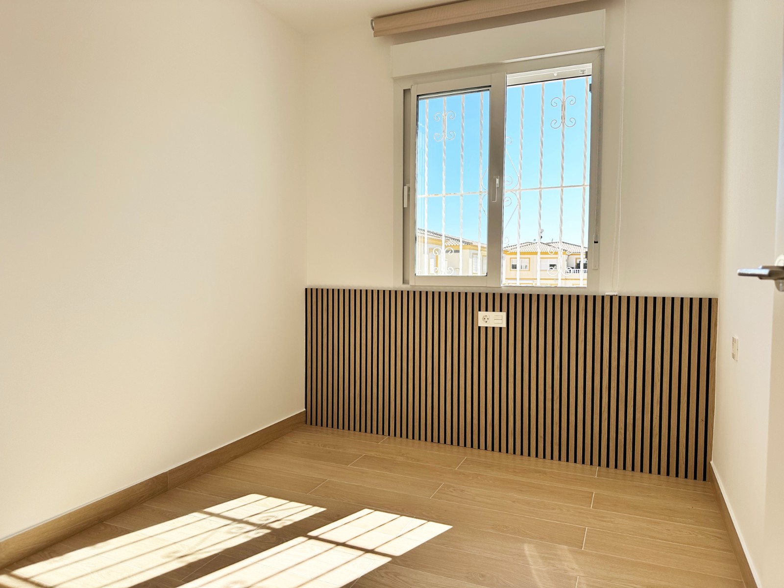 Resale - 2 Bedroom 1 Bathroom Apartment in Orihuela Costa - Costa Blanca  - Alicante