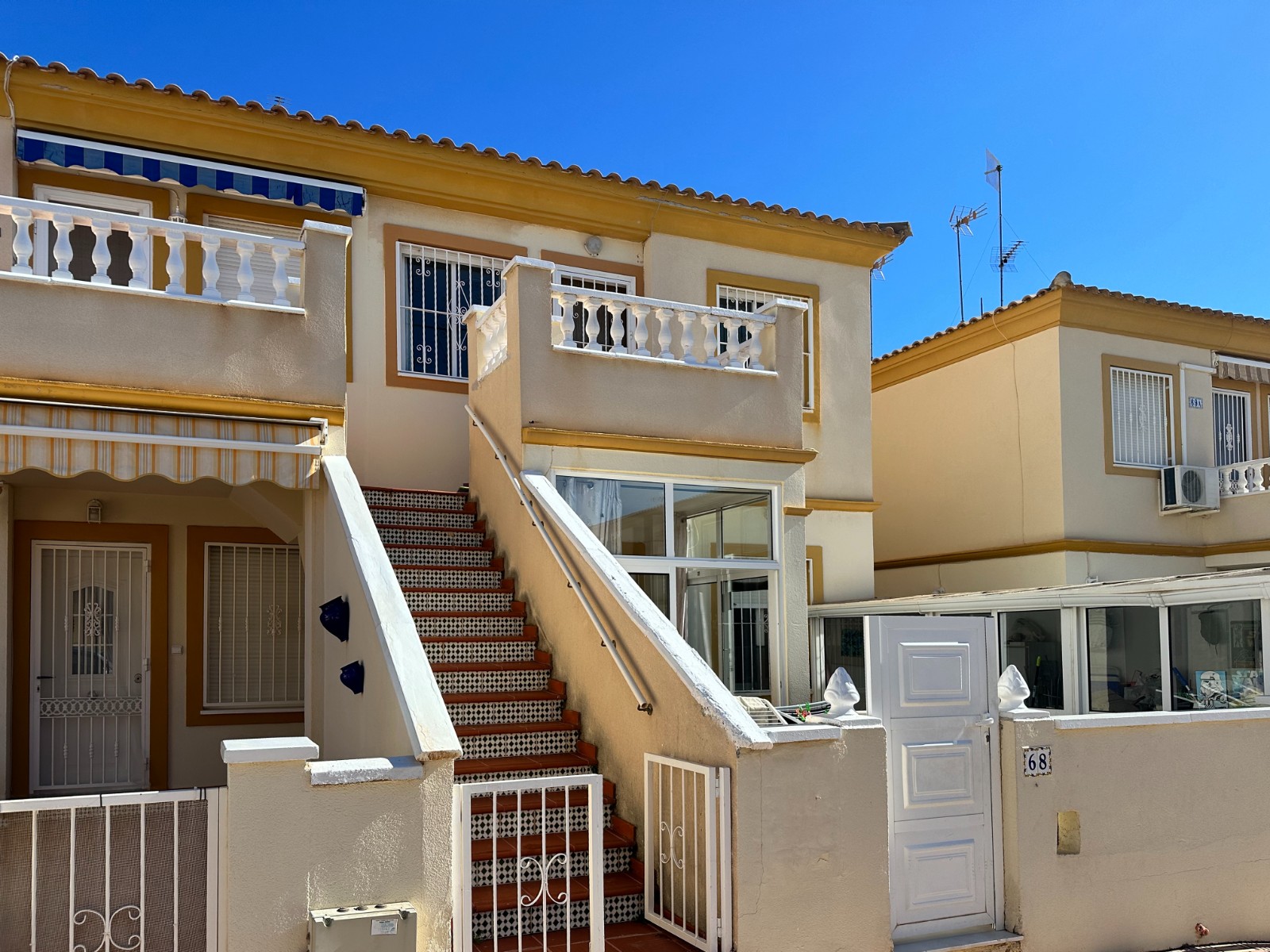 Resale - 2 Bedroom 1 Bathroom Apartment in Orihuela Costa - Costa Blanca  - Alicante