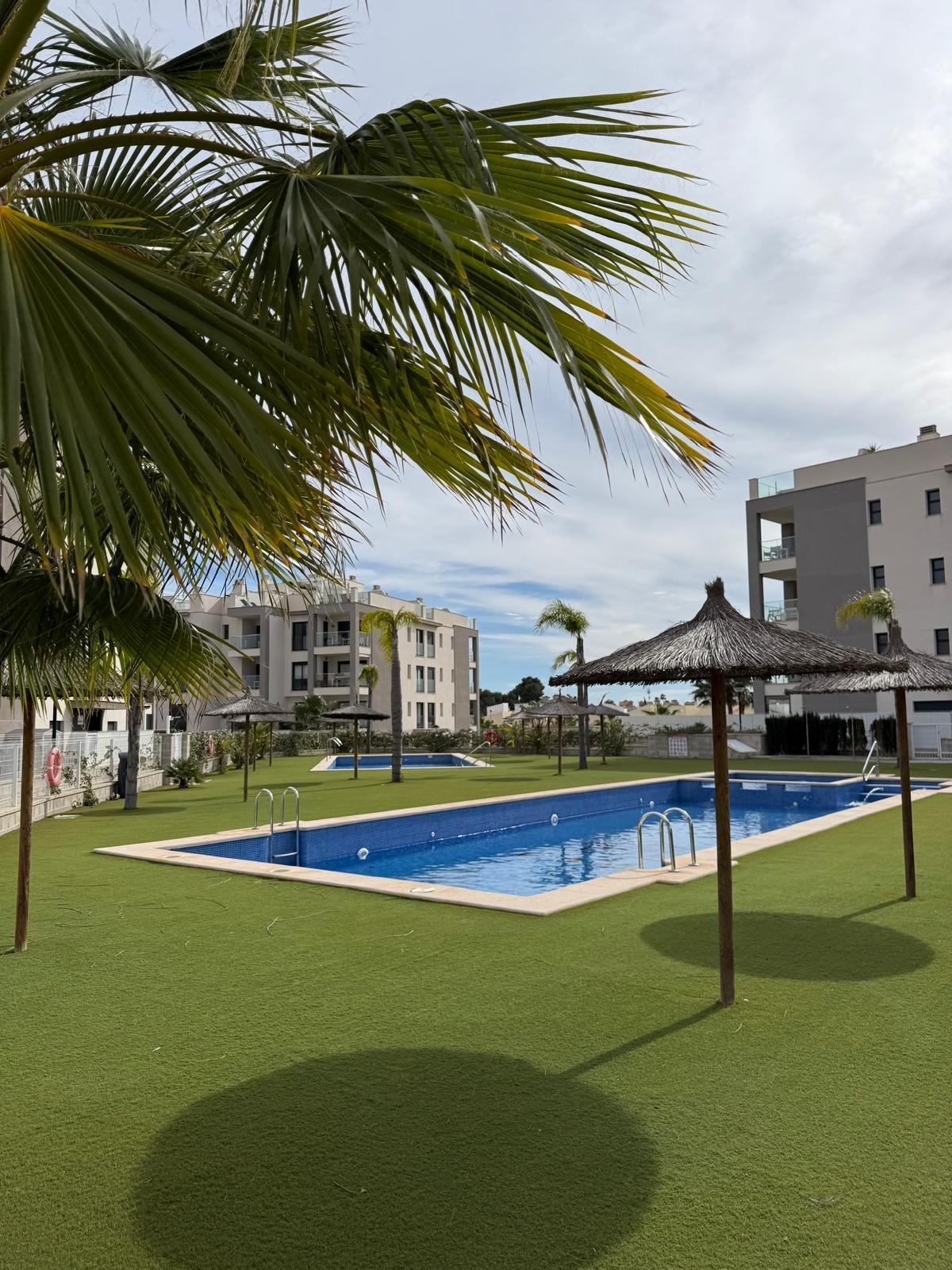 Resale - 2 Bedroom 2 Bathroom Apartment in Orihuela Costa - Las Filipinas  - Alicante