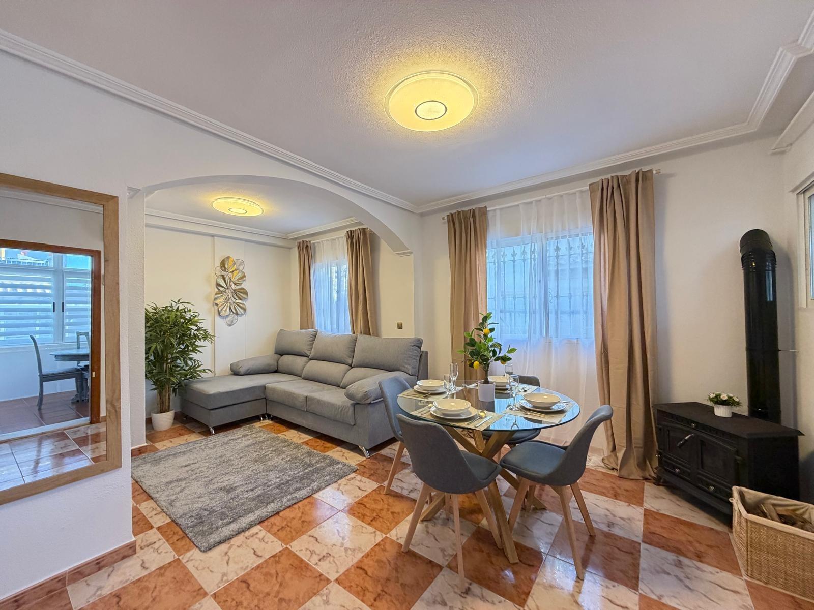 Resale - 2 Bedroom 2 Bathroom Town House in Orihuela Costa - Las Filipinas  - Alicante