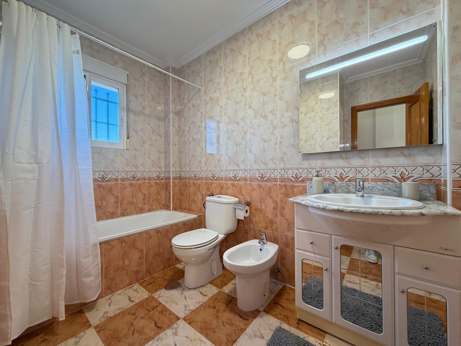 Resale - 2 Bedroom 2 Bathroom Town House in Orihuela Costa - Las Filipinas  - Alicante