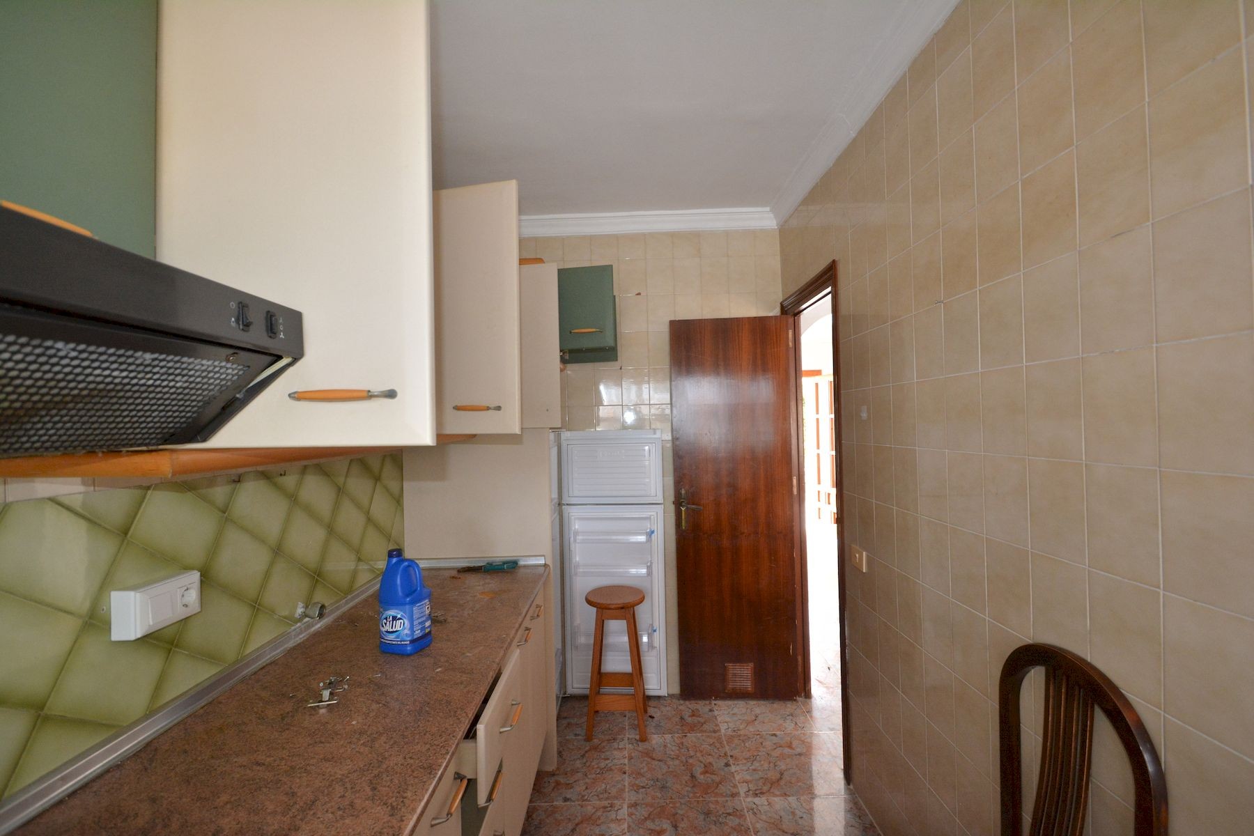 Resale - 4 Bedroom 2 Bathroom Town House in Torrevieja - Costa Blanca  - Alicante