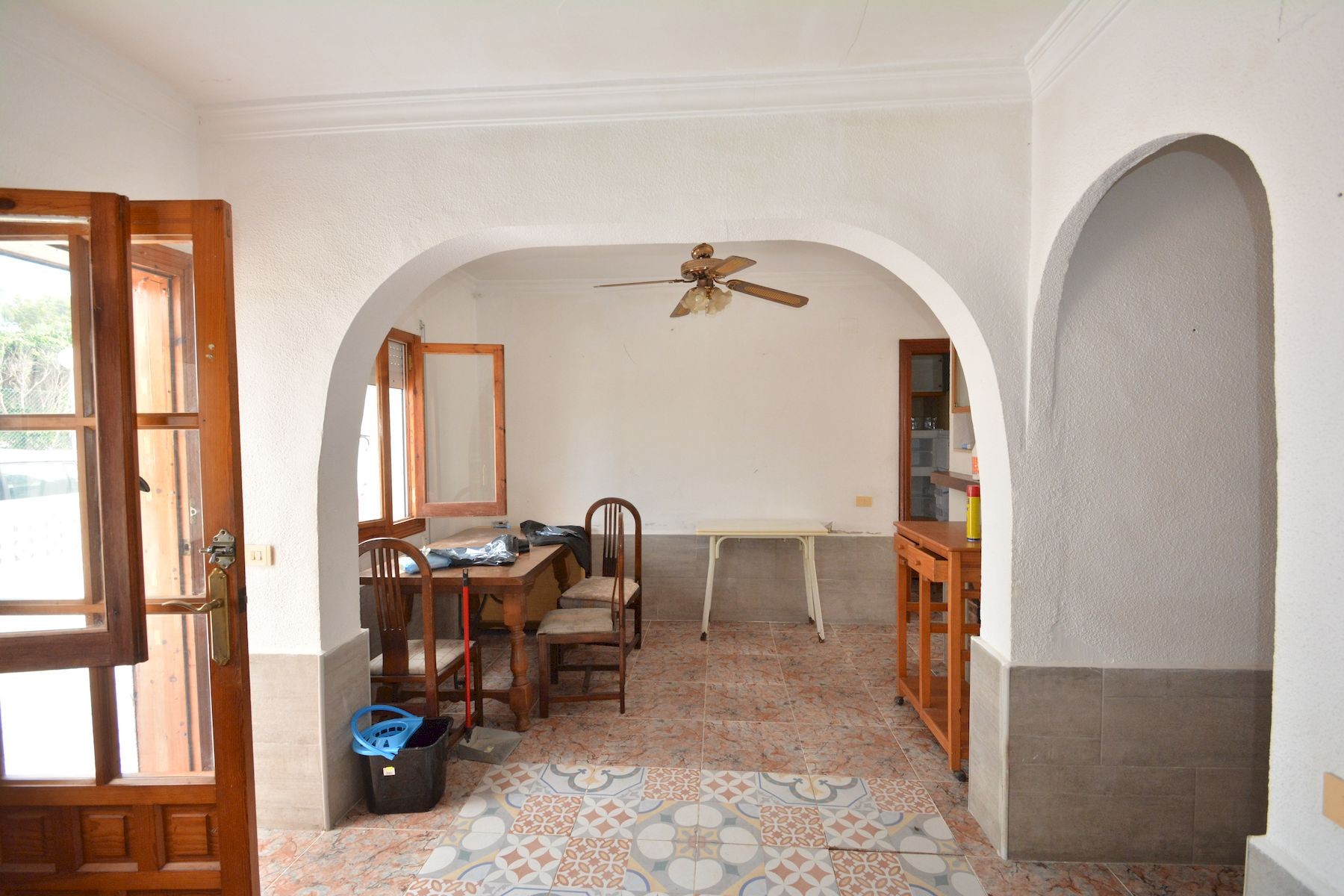 Resale - 4 Bedroom 2 Bathroom Town House in Torrevieja - Costa Blanca  - Alicante