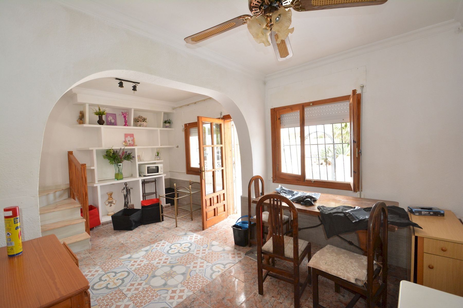 Resale - 4 Bedroom 2 Bathroom Town House in Torrevieja - Costa Blanca  - Alicante