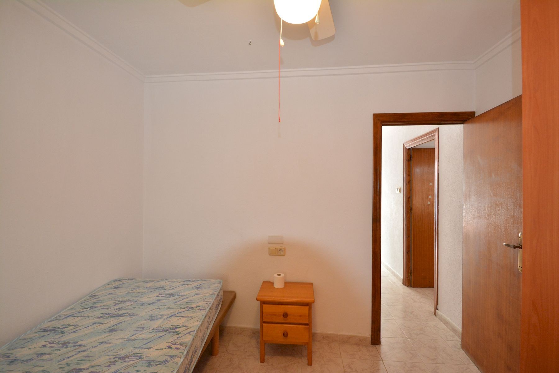 Resale - 4 Bedroom 2 Bathroom Town House in Torrevieja - Costa Blanca  - Alicante