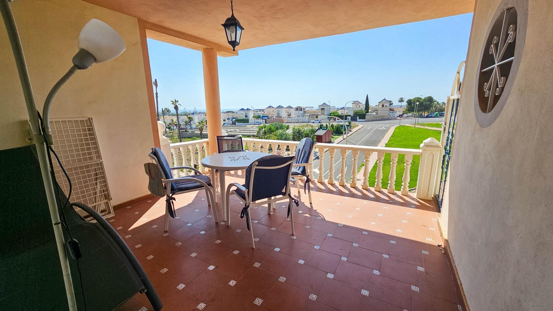 Resale - 2 Bedroom 1 Bathroom Bungalow in Orihuela Costa - Los Altos  - Alicante