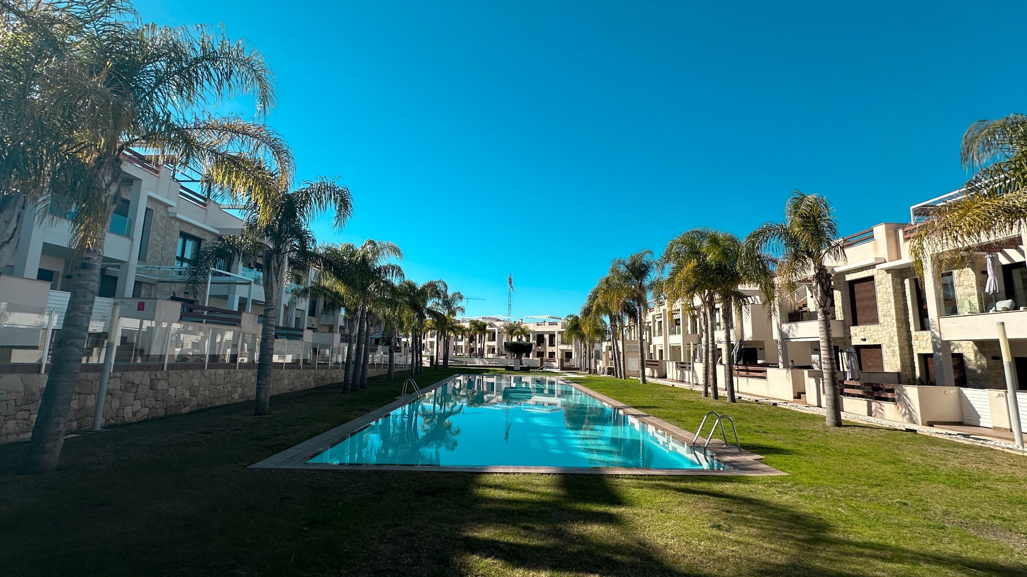 Resale - 3 Bedroom 2 Bathroom Bungalow in Torrevieja - Costa Blanca  - Alicante
