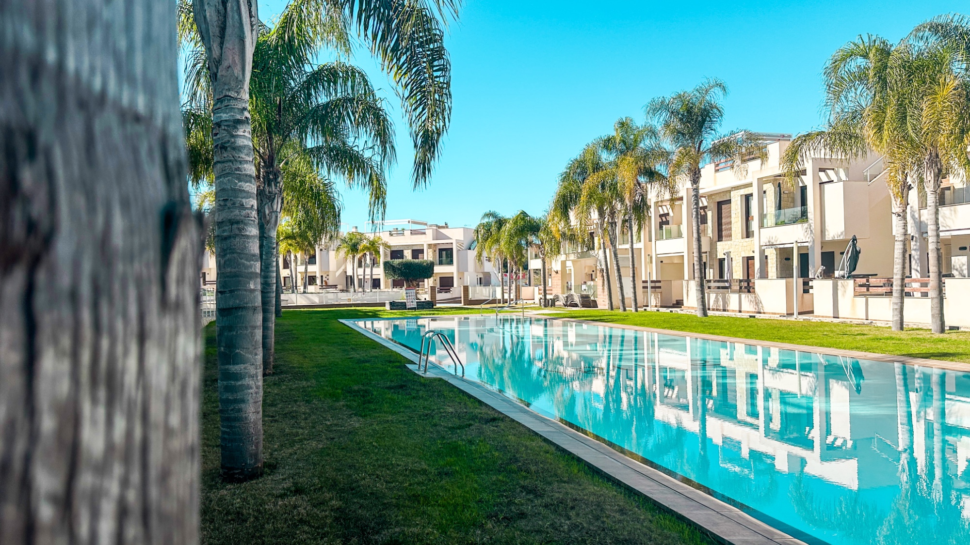 Resale - 3 Bedroom 2 Bathroom Bungalow in Torrevieja - Costa Blanca  - Alicante