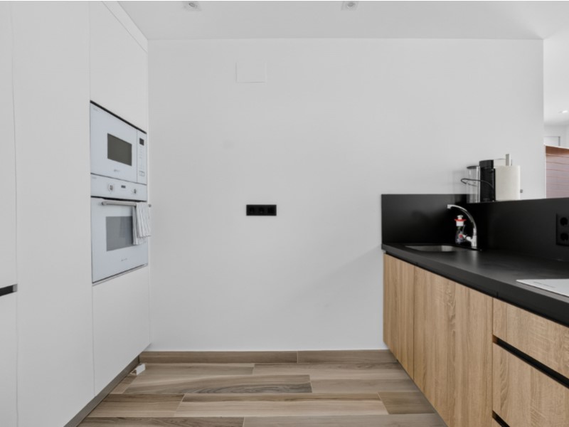 Resale - 4 Bedroom 3 Bathroom Villa in Torrevieja - Costa Blanca  - Alicante