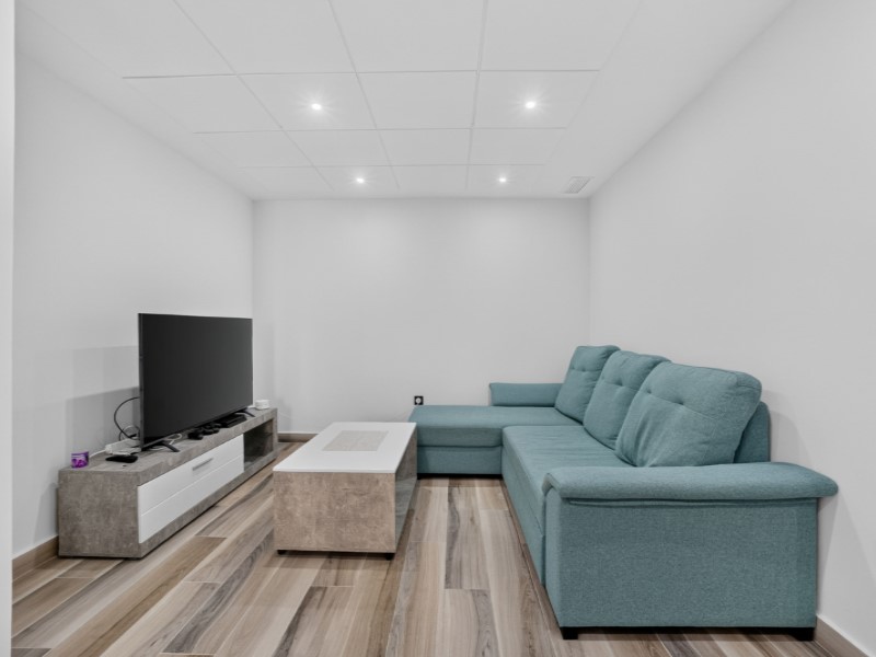Resale - 4 Bedroom 3 Bathroom Villa in Torrevieja - Costa Blanca  - Alicante