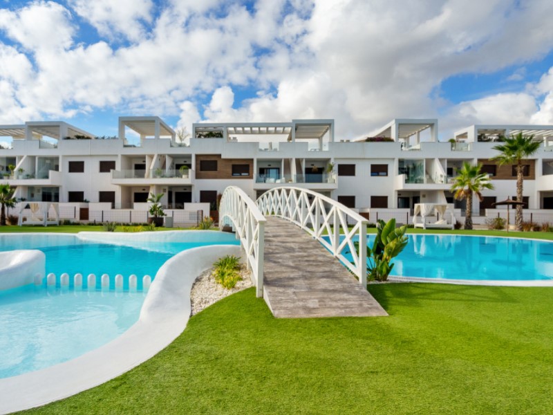 Resale - 4 Bedroom 3 Bathroom Villa in Torrevieja - Costa Blanca  - Alicante