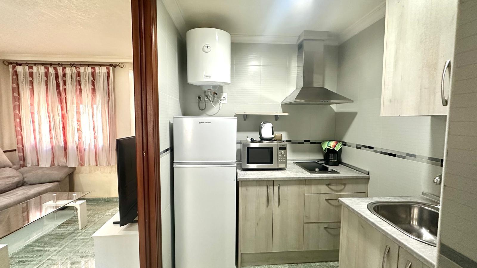 Resale - 4 Bedroom 2 Bathroom Penthouse in Torrevieja - Torrevieja  - Alicante
