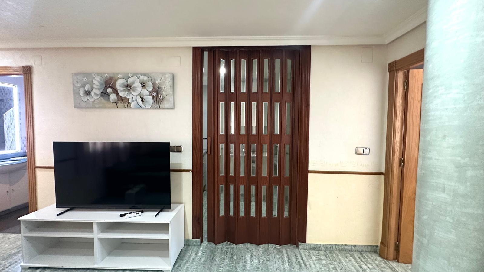 Resale - 4 Bedroom 2 Bathroom Penthouse in Torrevieja - Torrevieja  - Alicante